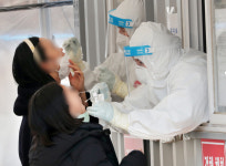 8일 코로나 확진자수 1만여명 원숭이두창 2급감염병