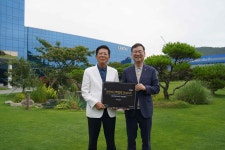 부산테크노파크, '지산학협력 브랜치' 100호 리노공업에 개소