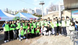광주시청에서 광산구 실버태권도 35명 회원들 태권도 시범