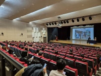 안성시, 김민섭 작가 초청 인문학 강연 성료…인간다움과 다정함의 가치 되새겨