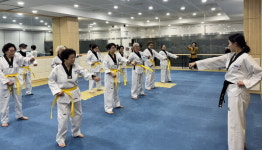 어르신들, 태권도 해보니 건강에 도움 돼요