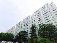 서울 잠실·경기 과천 아파트, 최고가 대비 25% 이상 하락