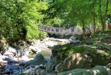 [박경희의 도보기행] 용추계곡을 따라 걷는 여름의 쉼표, 연인산 명품길