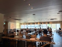 [스타벅스 사태] ② 점심시간인데 텅 비었다...강남 스벅 덮친 불매 후폭풍
