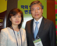  삼성서울병원 안명주·서울대병원 김태유 교수, 대한종양내과학회 신임회장·이사장 취임   