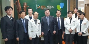  식약처 차장, ‘SK바이오사이언스 연구소·제일메디칼코퍼레이션’ 방문  