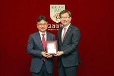 [인사]고려대학교 의과대학 생리학교실 윤영욱 교수, 제31대 학장 겸 의학전문대학원장 임명