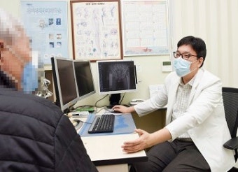 고관절 수술 후 섬망 진단 시, 정상 대비 치매 발생 위험 9배 높아 ‘주의’