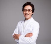 [알아두면 좋은 성형외과의 모든 것]이마 성형 ‘이마거상술’ 선택시 주의사항은?