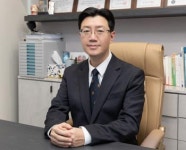 [성형외과 시술 제대로 알기]쌍꺼풀 수술 후 눈위지방이식 받아도 괜찮을까?