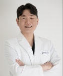 [이비인후과 제대로 알기]계속 들리는 이명, 귀가 아닌 뇌의 신경 과민 반응? TMS 통한 접근