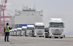 현대차, 엑시언트 수소전기 대형트럭 세계 최초 양산..글로벌 시장 도전장