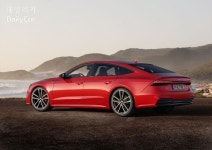 아우디, 플러그인 하이브리드(PHEV) A7 공개..전동화 박차!