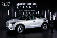 DS오토모빌, 전기 SUV ‘DS 3 크로스백 E-텐스’ 출시..가격은?