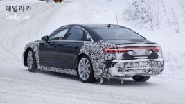 아우디, 플래그십 A8 부분변경 예고..7시리즈·S클래스 맞불