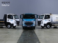 상용 트럭으로 유명한 이 회사..갑자기 항공사로 변신(?)