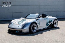 포르쉐, ‘굿우드 페스티벌’서 ‘포르쉐 비전 357 스피드스터’ 공개