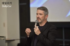 르노코리아, 내년 하이브리드 중형 SUV 높은 기대감..관련 임원들 잇달아 방한