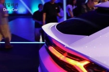 [데일리카 컷] 실물은 이런 모습! 람보르기니 ‘우루스 SE’ 국내 출시