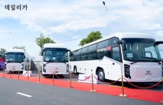 LG엔솔, 베트남 킴롱모터스 전기버스에 원통형 배터리셀 공급..아시아 신흥시장 입지 강화!