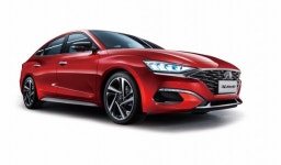 현대차, 중국 공략 박차…전용 스포티 세단 라페스타 출시