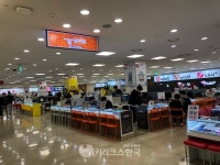 [르포] LG G8 씽큐 뜨뜻미지근한 반응… 갤럭시S10 때와 달리 조용