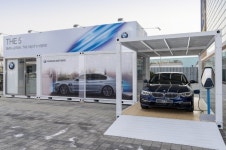 BMW 공식 딜러 한독모터스, 전국 주요 장소에서 PHEV 로드쇼 진행