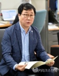 가이드라인 없이 여전히 우왕좌왕…박영길 인천시 상수도사업본부장, 경영 자질 논란