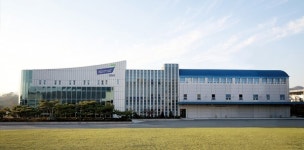 돈 되는 콜마비앤에이치 해외 성장 가속화…한국콜마는 부진