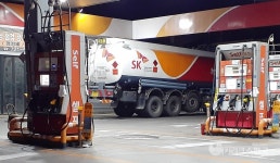 [포토] S-Oil폴 주유소, SK에너지 기름 판다?