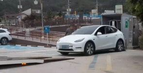 환경부 운영 대영채비 전기차 충전기, 車문제 생기면 누구 책임?…피해자는 난색