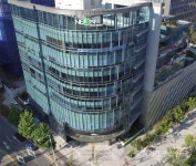 신뢰 잃은 네온테크, 軍드론 입찰 의혹 이후 주가 폭락