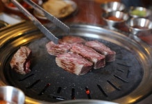 선릉역 맛집 ‘봉우이층집’, 육즙 가득 ‘이베리코 목살’과 ‘삼겹살’이 있는 회식 모임장소