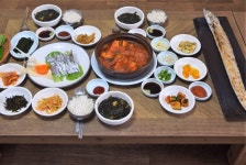 청정한 제주도 성산포 아침식사 맛집 ‘청운식당’, 생물갈치 사용