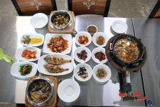 통영 맛집 통영미가에서 싱싱한 통영 굴을 다양한 요리로푸짐하게 맛 볼 수 있어