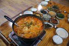 영인산등반과 온양온천 후 즐기는 아산 맛집 쌍둥이네에서 행복한 여행 완성할 수 있어