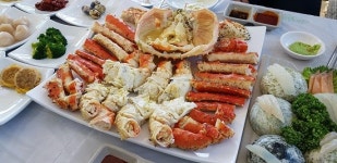 푸짐한 대게를 착한 가격에 선보이는 속초대게맛집 ‘동명항게찜’