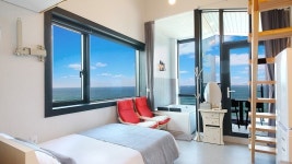 강릉 가볼만한 곳, 강릉 스파펜션 S.WAY펜션…바다 보면서 스파까지 즐길 수 있어