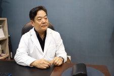 [칼럼] 늘어나는 치매환자, 한의학에서 바라보는 예방과 관리법