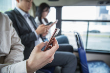 금전적 손해부터 개인정보 유출 등 2차 피해까지…  고가의 스마트폰을 잃어버렸을 때  핸드폰 분실 시 대처방법 소개