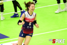 [기록] ‘한 경기 최다 3 서브 에이스’ 박은진, 서브로 힘 보태다