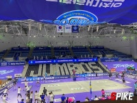 [현장노트] 대한항공 계양체육관, 보랏빛으로 물들다