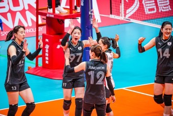 한국 여자배구 '모랄레스호', 15일 진천선수촌 소집...VNL 담금질 돌입