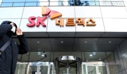 최신원 SK네트웍스 회장 횡령·배임 혐의 구속영장