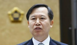 김앤장 법률사무소, 대법관 출신 영입... 박병대·김소영 누구?