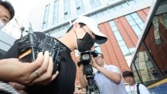 몰카에 성폭행까지... '롤스로이스 男'에 약 준 의사, 구속기로