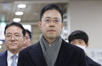 헌재 '고발 사주' 손준성 탄핵심판 절차 정지 결정