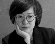 정신 없이 매료된 이화경의 단편들
