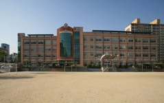 광양시 광양백운초등학교 병설유치원, 아이윙TV의 책 읽어주는 로봇 고양이 도입