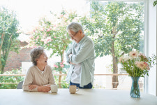 기술로 돌봄을 설계하다: 싱가포르가 주목하는 K-시니어 하우징의 미래